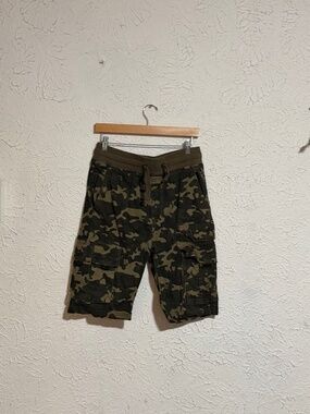 Akademiks Men’s Camo Cargo Shorts Size M Military Utility Streetwear